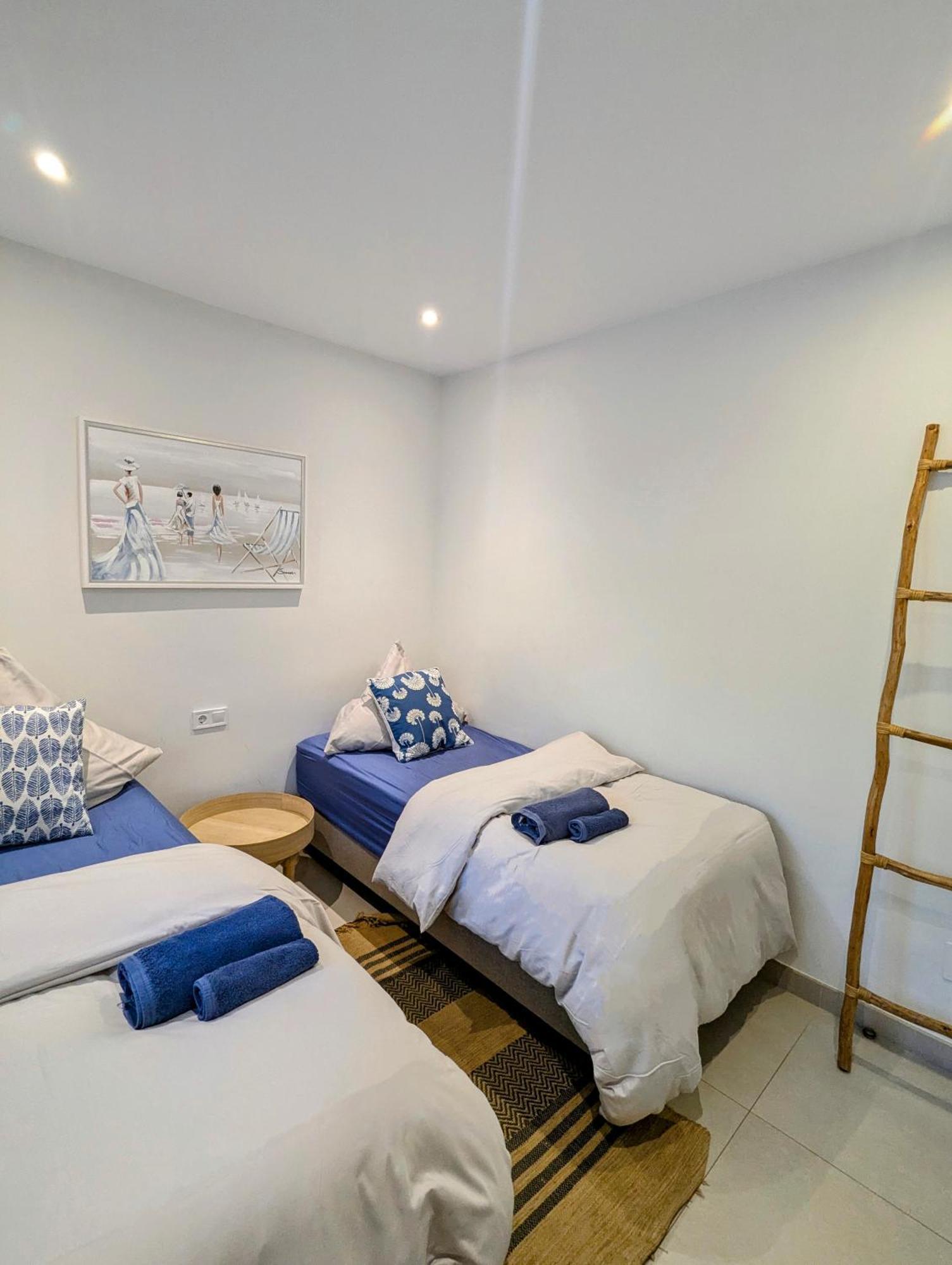 Rise & Shine Beachfront La Cala Ла-Кала-де-Михас Экстерьер фото