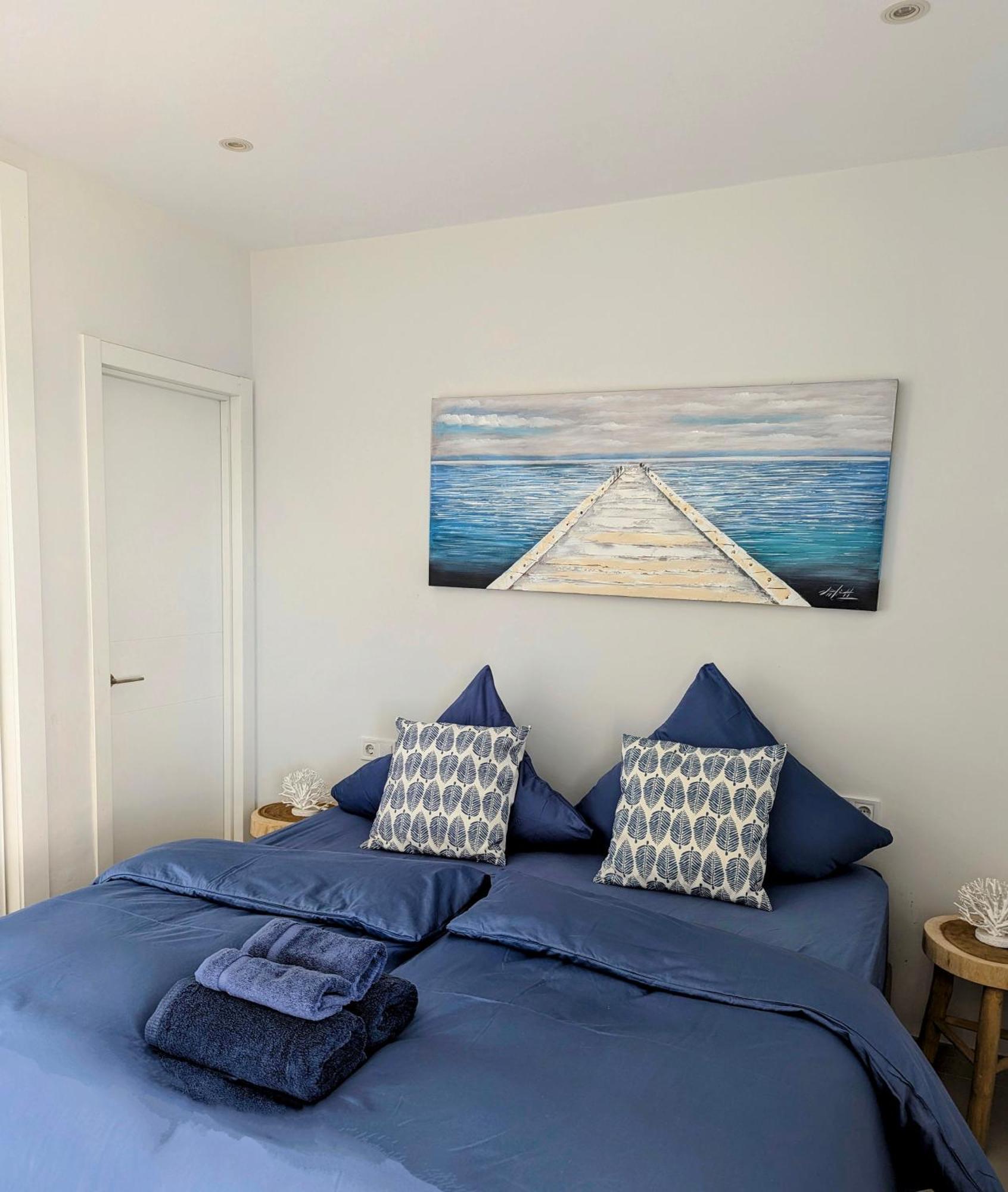 Rise & Shine Beachfront La Cala Ла-Кала-де-Михас Экстерьер фото